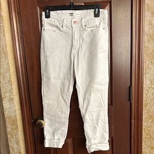 Signature by Levi Strauss Women's Cream Ankle Jeans